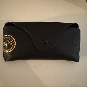 Ray-Ban Black Sunglasses Sleek Case